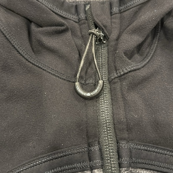 Fitted lululemon zip up 4 - Picture 3 of 4